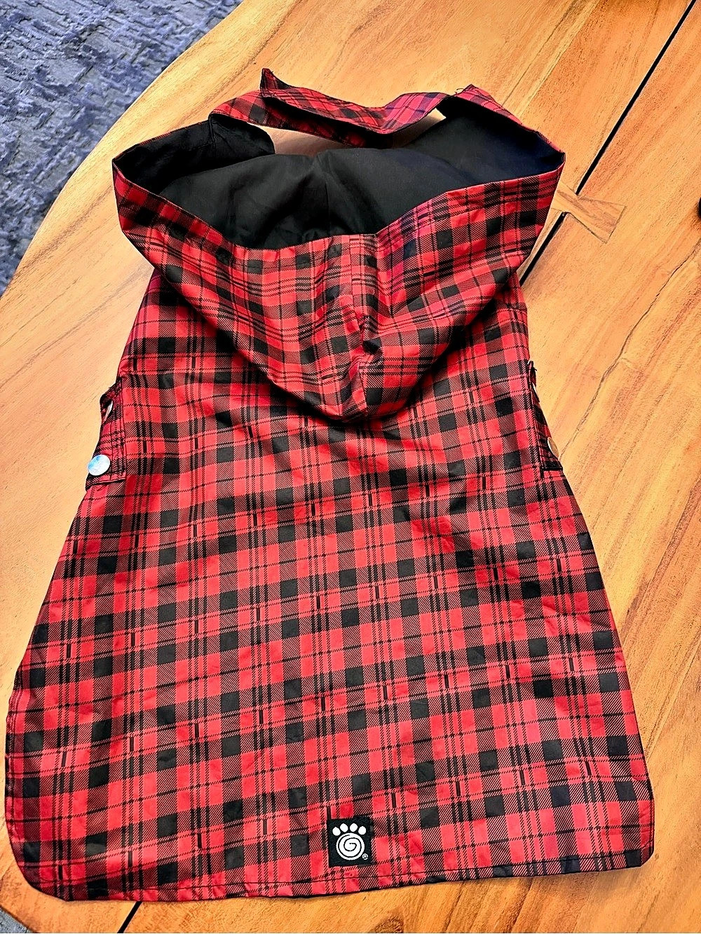 Petrageous Designs Red Black Plaid Hooded Dog Raincoat Size L